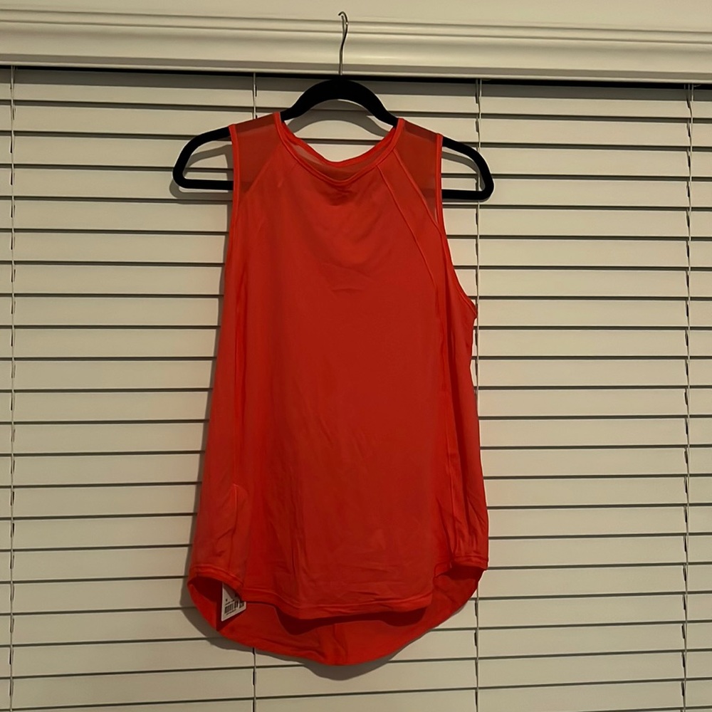 New with tags Lululemon sculpt tank size 10